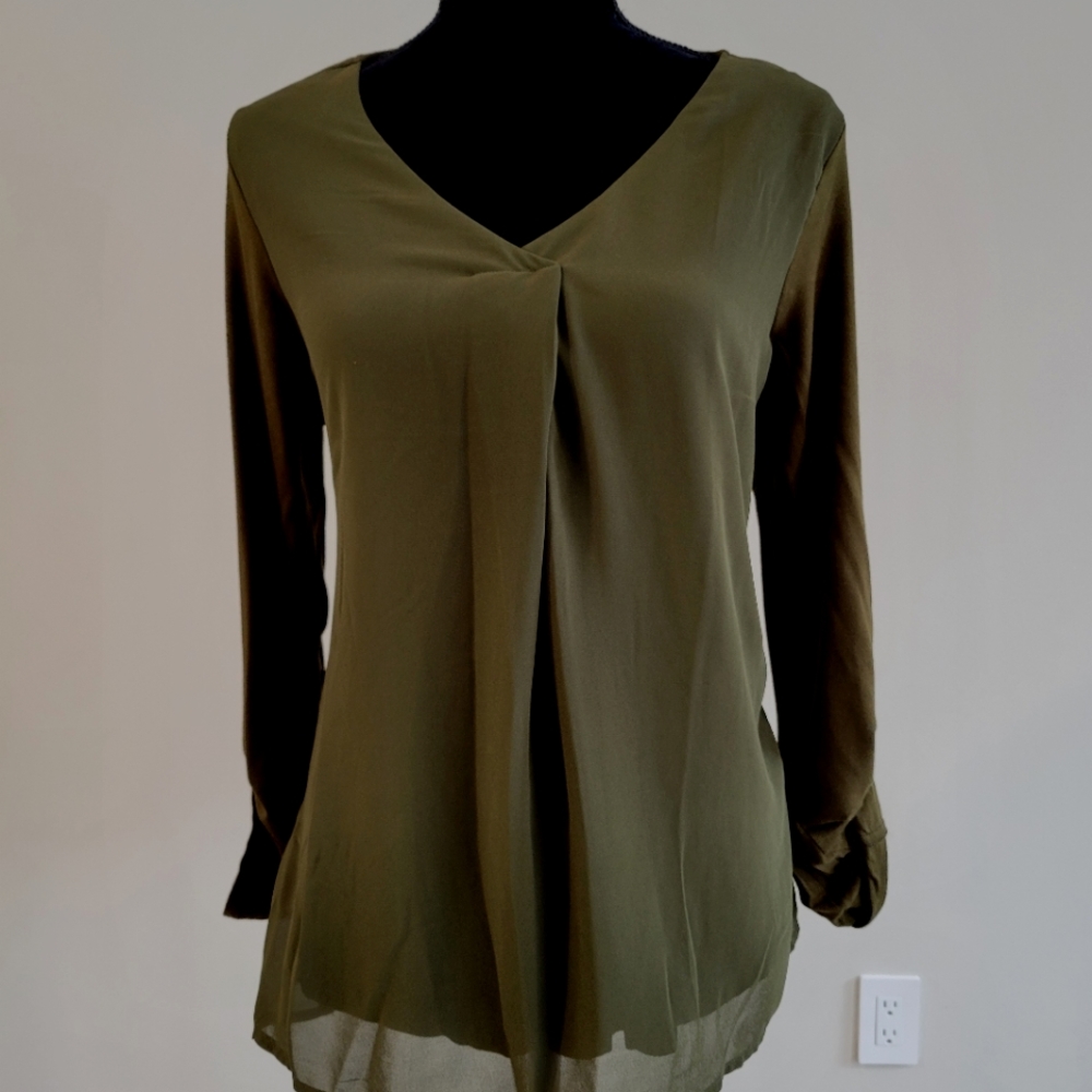 Dressbarn 3/4 Sleeve Blouse Military Green M